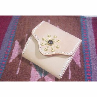 ハンドメイド★サドルレザー箱型コインケース★ナチュラル★スタッズ(財布)