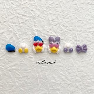 【現品販売】　ネイルパーツ　ドナルド　デイジー(デコパーツ)