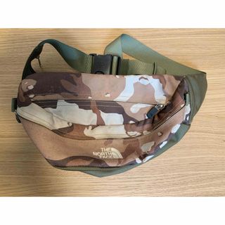 ザノースフェイス(THE NORTH FACE)のTHE NORTH FACE ボディバッグ カモフラージュ(ウエストポーチ)