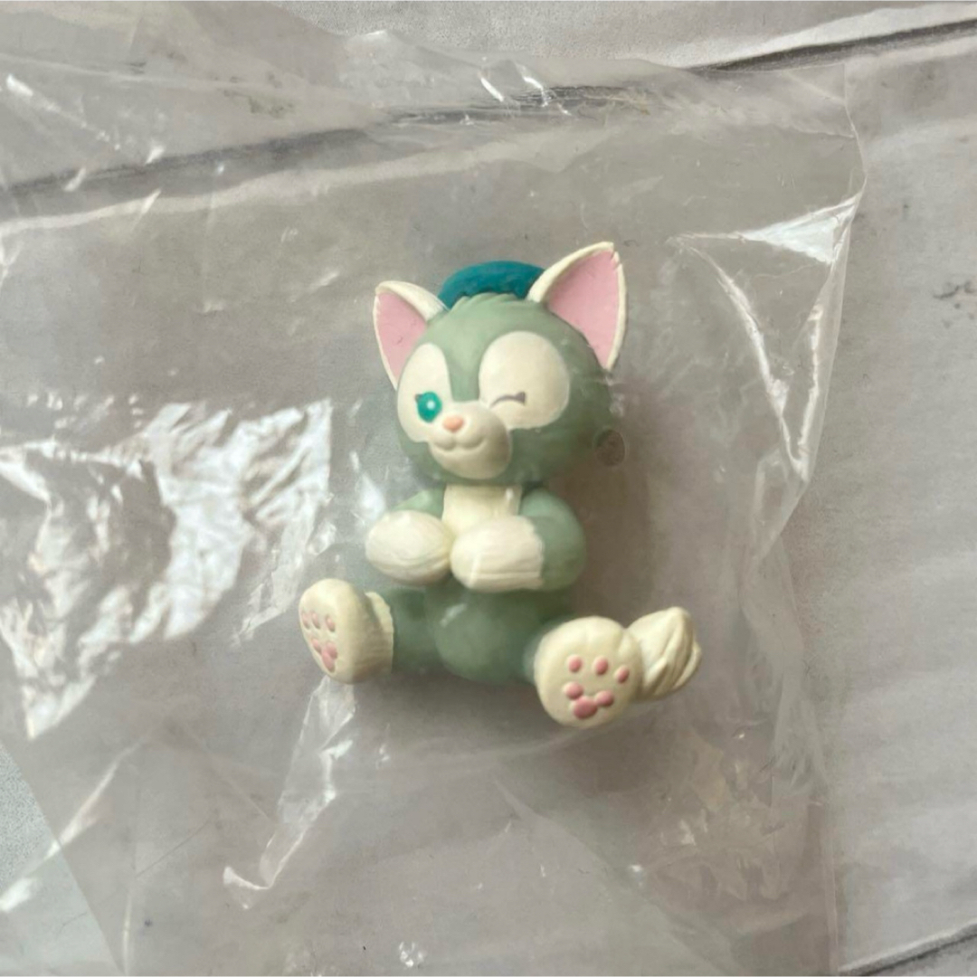 　【新品】ディズニーシー　ジェラトーニ　フィギュア　箱無し　グッズ エンタメ/ホビーのおもちゃ/ぬいぐるみ(キャラクターグッズ)の商品写真