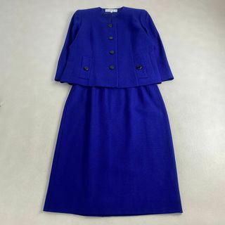 ジバンシィ(GIVENCHY)のジバンシー　スーツセットアップ　ノーカラー　ロゴボタン　ツイード　奇抜カラー(スーツ)