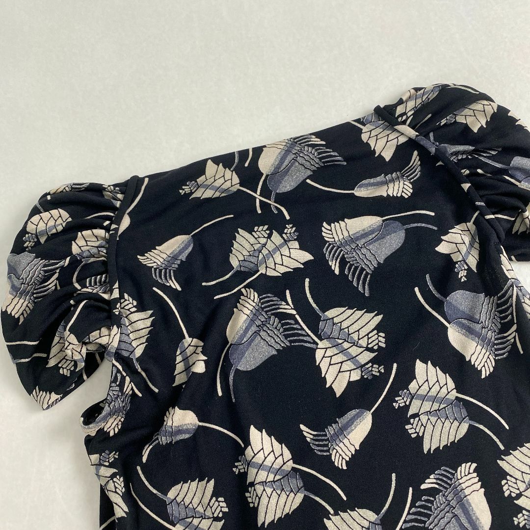 グッチ　ワンピース 　GUCCI 花柄 パフスリーブ XS S相当 ネイビー系 GUCCI - グッチ ワンピース GUCCI 花柄 パフスリーブ XS S相当