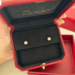 カルティエ(Cartier)のカルティエ　ダムールMM ピアス(ピアス)