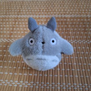 【美品】トトロぬいぐるみ　グレー(ぬいぐるみ)