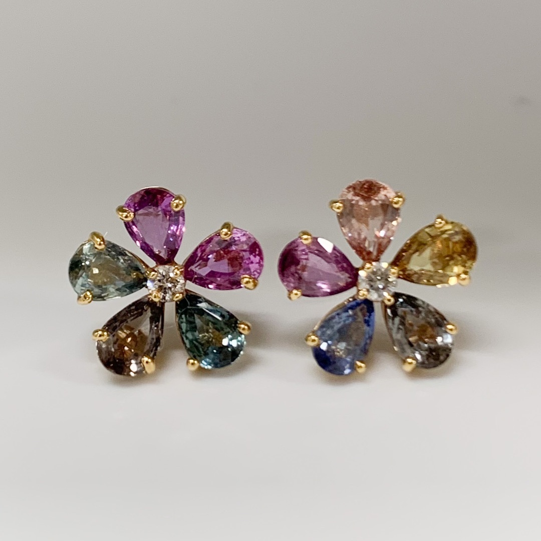 BVLGARI(ブルガリ)の【中古】ブルガリ BVLGARI フラワー コントレール ピアス フローラ K18 イエローゴールド  ダイヤ マルチカラー レディースのアクセサリー(ピアス)の商品写真