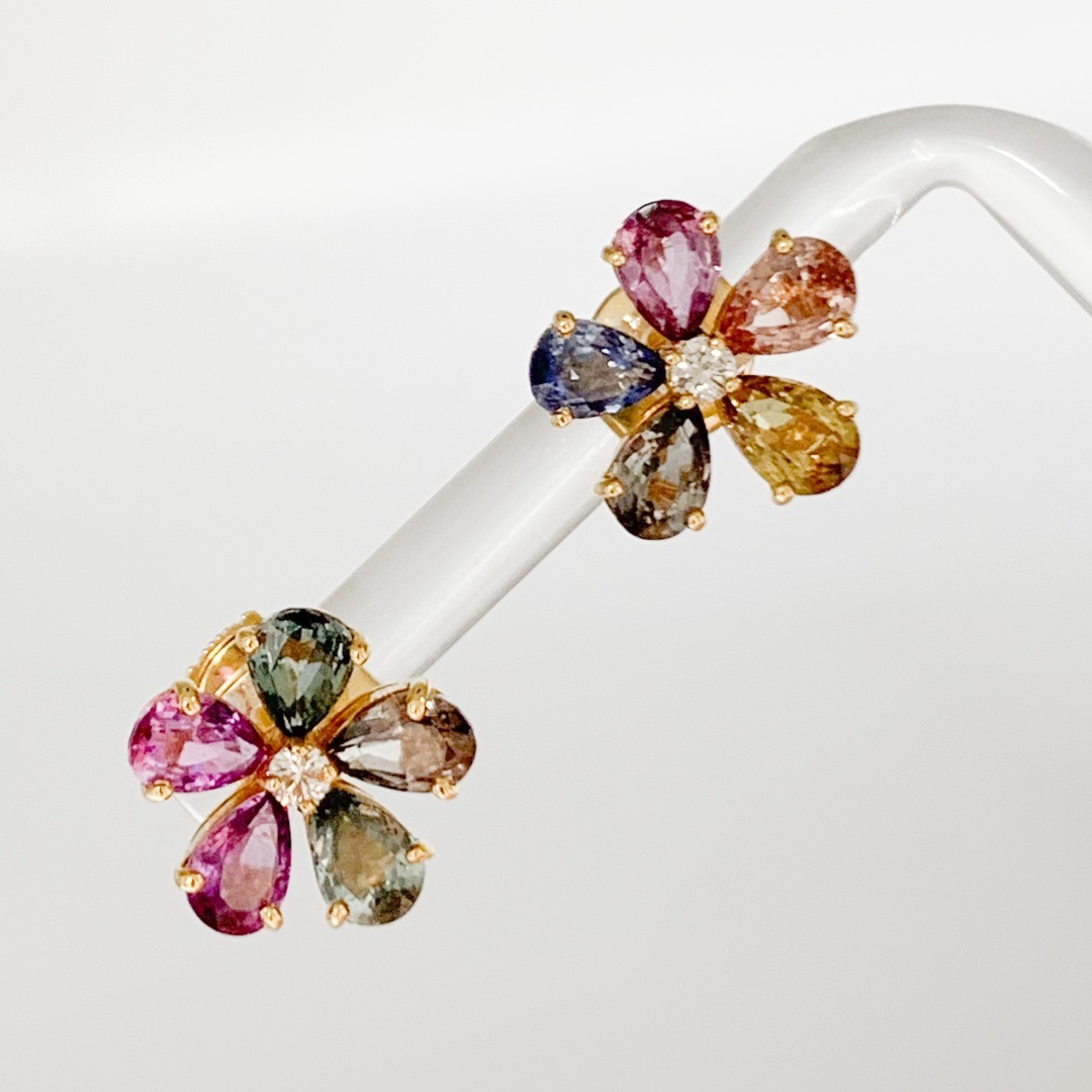 BVLGARI(ブルガリ)の【中古】ブルガリ BVLGARI フラワー コントレール ピアス フローラ K18 イエローゴールド  ダイヤ マルチカラー レディースのアクセサリー(ピアス)の商品写真