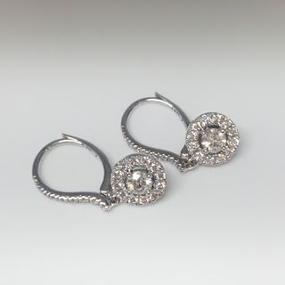【中古】フォーエバーマーク FOREVER MARK センターオブマイユニバース ピアス K18WG ダイヤモンド(ピアス)