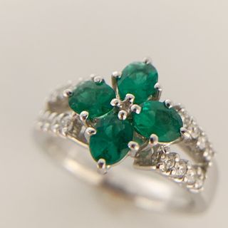【中古】TASAKI タサキ K18WG フラワーモチーフ  エメラルド  ダイヤモンド リング(リング(指輪))