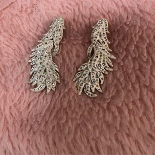 スワロフスキー(SWAROVSKI)のアトリエスワロフスキー　ピアス(ピアス)