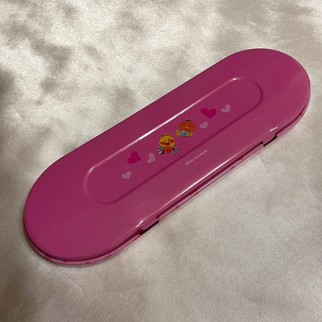 水森亜土 バンビ 缶ケース セット バラ売り不可 ブリキ エンタメ/ホビーのおもちゃ/ぬいぐるみ(キャラクターグッズ)の商品写真