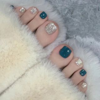 韓国 ネイル チップ シンプル アレンジ 青 かわいい ちゅるん　ラメ　フット(つけ爪/ネイルチップ)