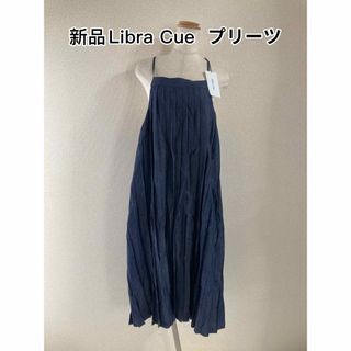 新品希少Libra Cueプリーツが魅力的なキャミソールロングワンピース(ロングワンピース/マキシワンピース)