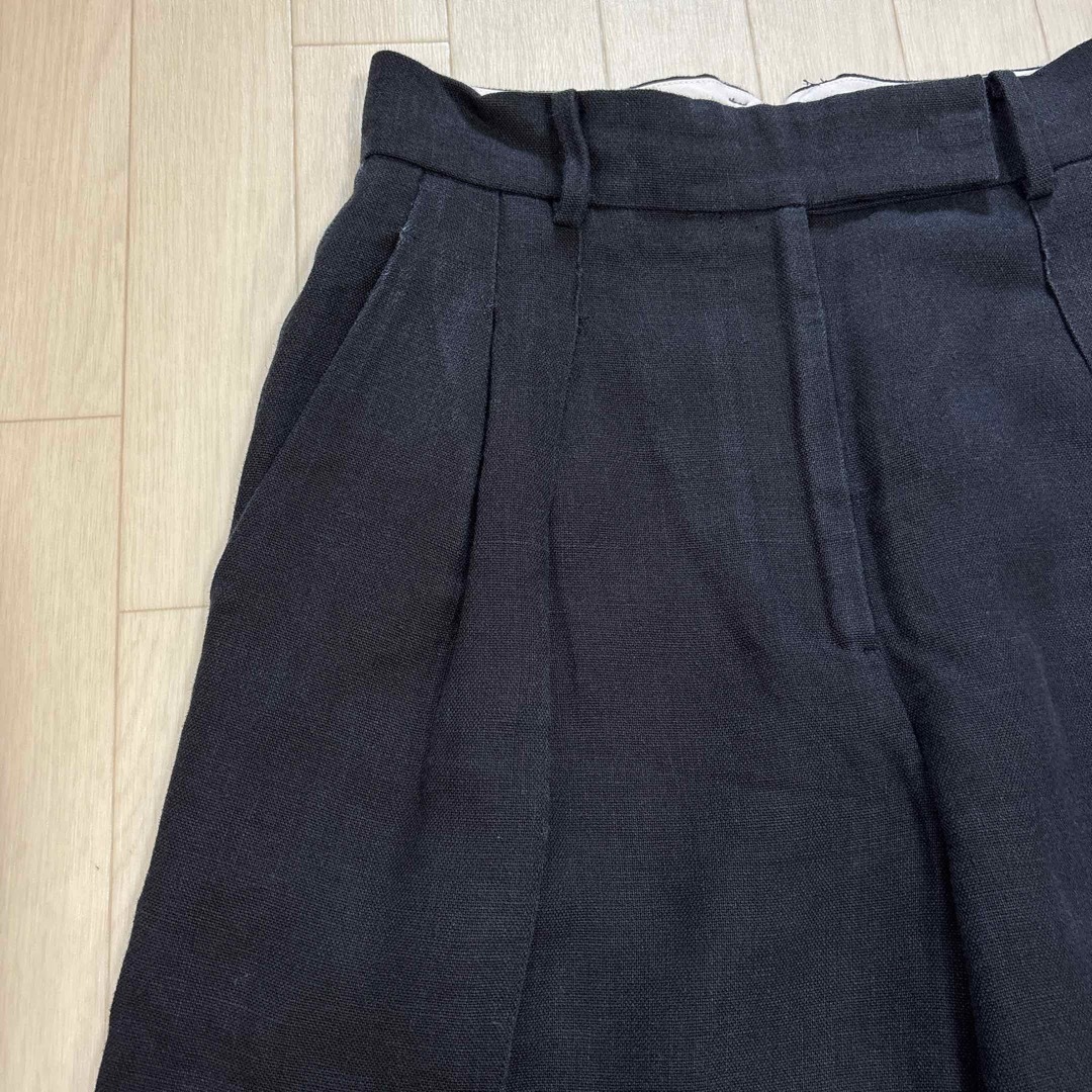 ebure(エブール)のebure エブール リネン タックワイドパンツ EXCELLAファスナー 36 レディースのパンツ(その他)の商品写真