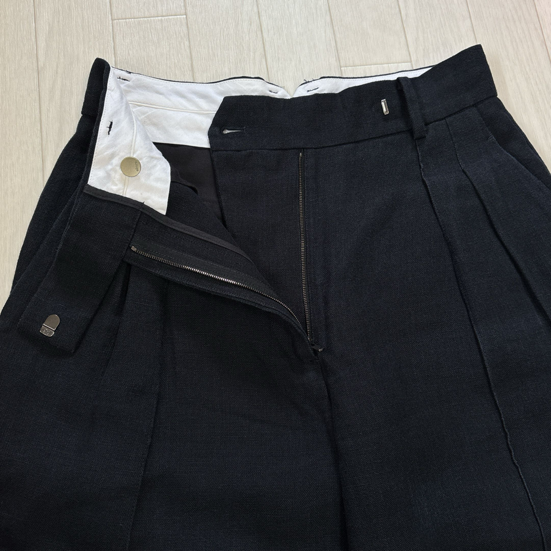 ebure(エブール)のebure エブール リネン タックワイドパンツ EXCELLAファスナー 36 レディースのパンツ(その他)の商品写真