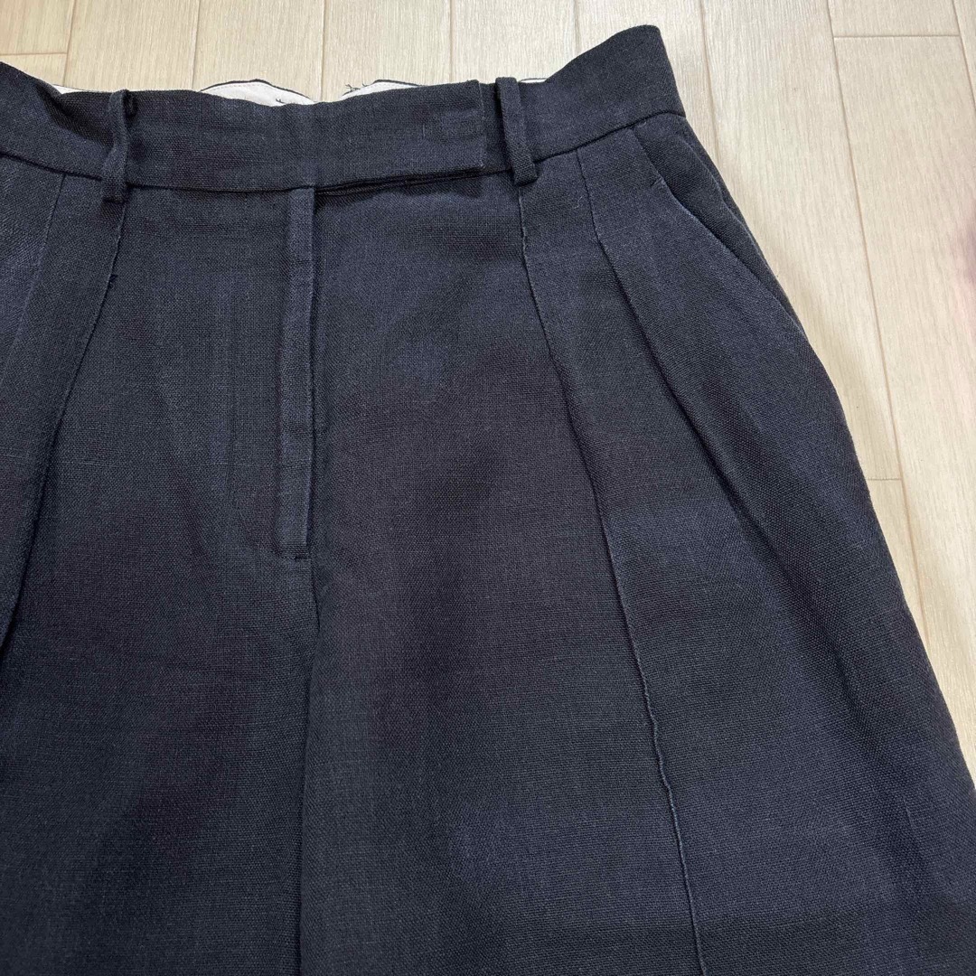 ebure(エブール)のebure エブール リネン タックワイドパンツ EXCELLAファスナー 36 レディースのパンツ(その他)の商品写真