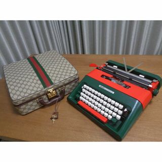 グッチ(GUCCI)のGUCCIケースolivettilettera35タイプライター シェリーライン(その他)