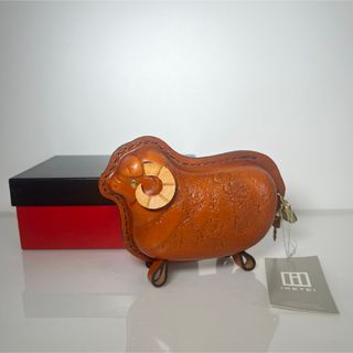 【未使用品】 鴻池製作所 羊の貯金箱 本革製 鍵付き タグ付 ヒツジ 希少(置物)