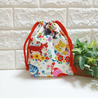 (ハンドメイド)アイスリングポーチ　保冷保温　巾着　ねこ　お花(外出用品)