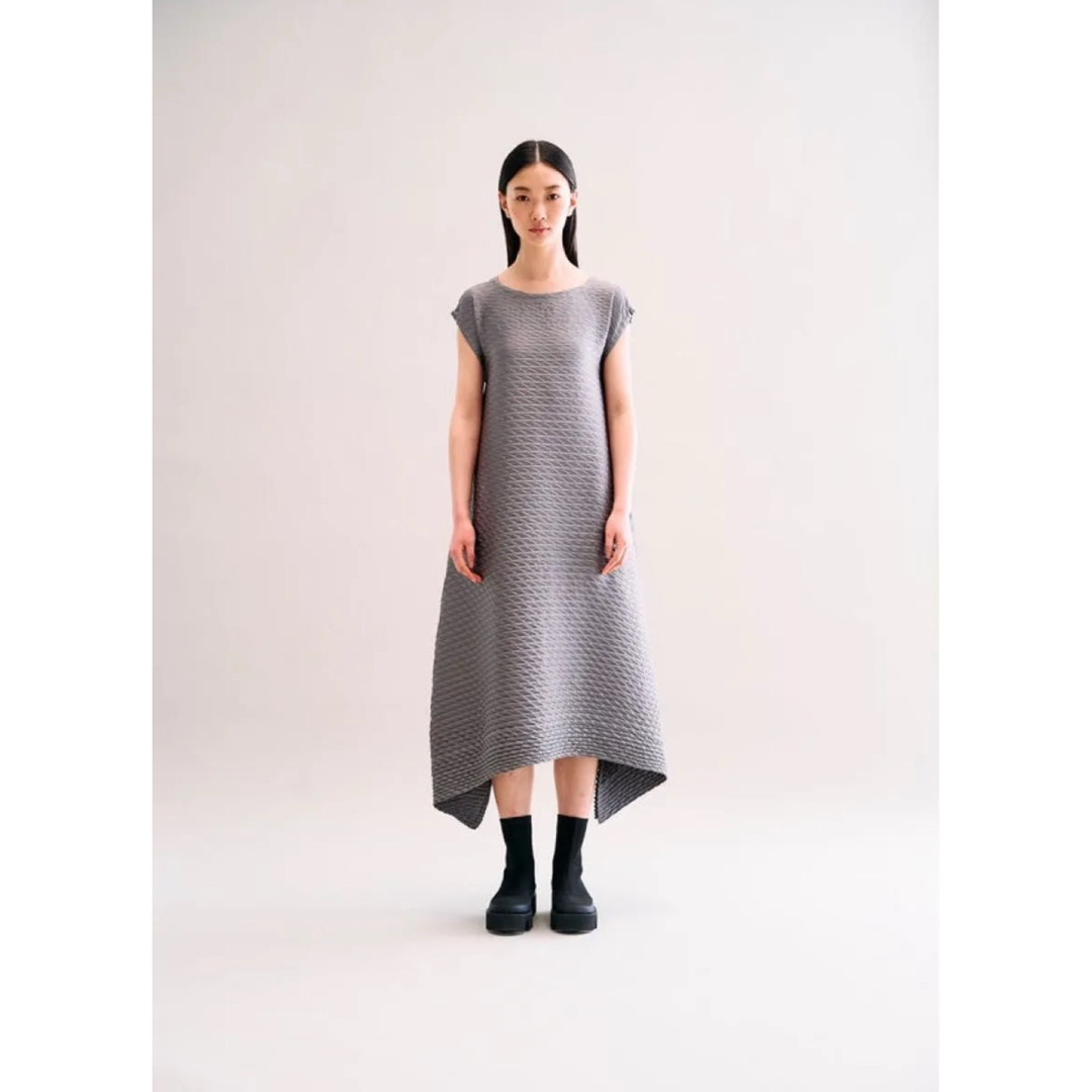 ISSEY MIYAKE - 新品未使用イッセイミヤケ ワンピースの通販 by