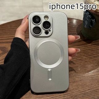 iphone15proケース カーバー スタンド付き　透明 耐衝撃 シルバー(iPhoneケース)