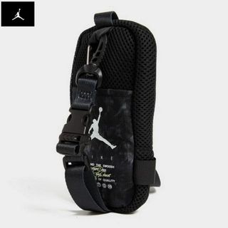 ナイキ(NIKE)の★送料無料★UK直輸入★ナイキ/ジョーダン★ジャンプマン ランヤード★黒x白★(その他)
