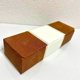 新品⭐️革風メガネケース ブラウン 頑丈 子ども 大人 マグネット 男女兼用(その他)