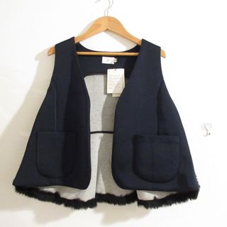 未使用 yori ヨリ バックファー ドッキング ボンディング ベスト ジレ F ネイビー レディース 古着 中古 USED(ベスト/ジレ)