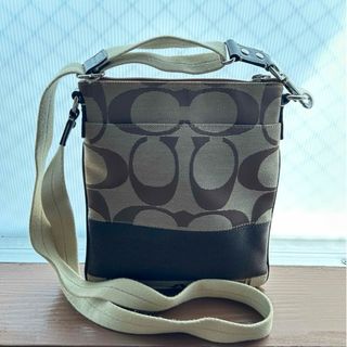 コーチ(COACH)のコーチ　斜めかけバック(ショルダーバッグ)