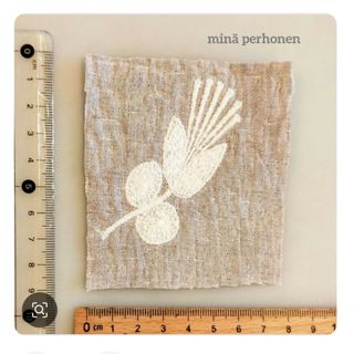 ミナペルホネン(mina perhonen)の4-v　ミナペルホネン　希少はぎれ　forest parade　beige(生地/糸)