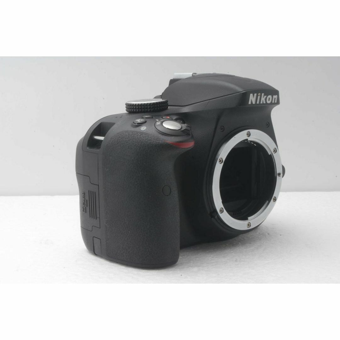 ❤️スマホよりワンランク上 Nikon D3300❤️ 一眼レフ初心者応援セット スマホよりワンランク上 Nikon D3300 一眼レフ初心者応援セット