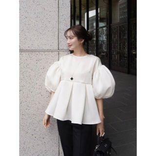 【完売品】HYEON macaron blouse "silky" オフホワイト(シャツ/ブラウス(長袖/七分))