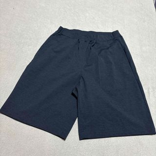 ユニクロ(UNIQLO)の【UNIQLOサイズ160】ボーイズ⭐︎ネイビーのショートパンツ(パンツ/スパッツ)