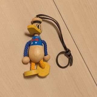 ディズニー(Disney)のドナルドダック　ディズニーリゾート　木製キーホルダー　レトロ(キャラクターグッズ)