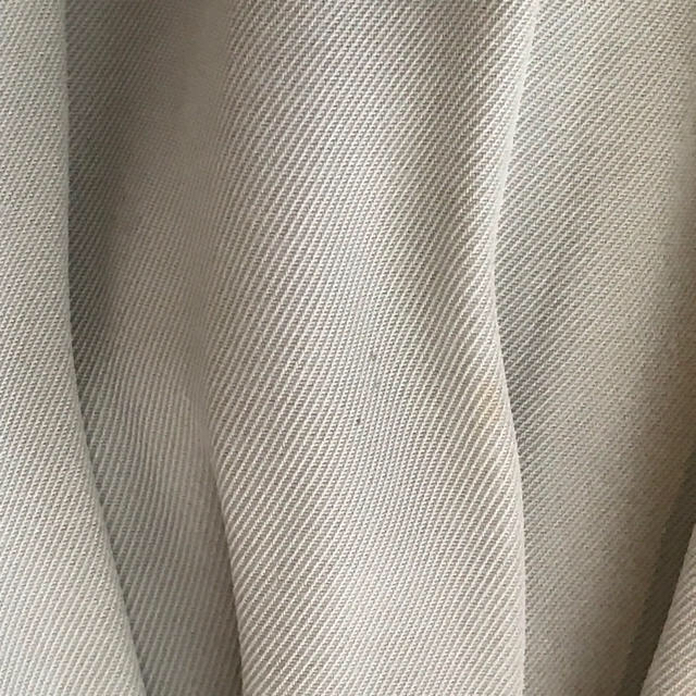 FENDI(フェンディ)の激安🚩FENDIのアイスグレーリボン付きプリーツスカート レディースのスカート(ひざ丈スカート)の商品写真