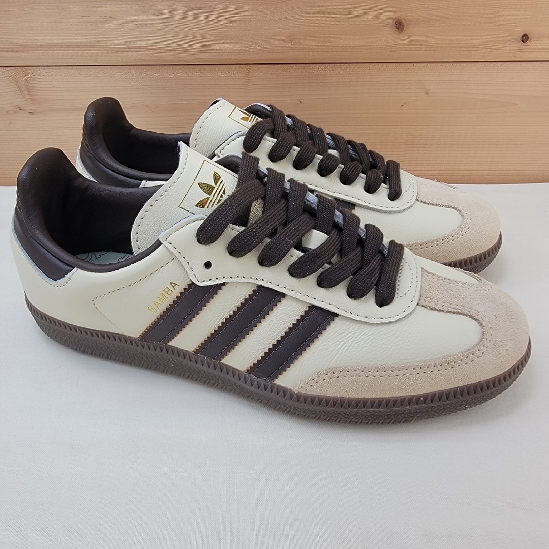 アディダス サンバ OG クリームホワイト ダークブラウン ガム 23.5㎝ adidas - アディダス サンバ OG クリームホワイト ダーク