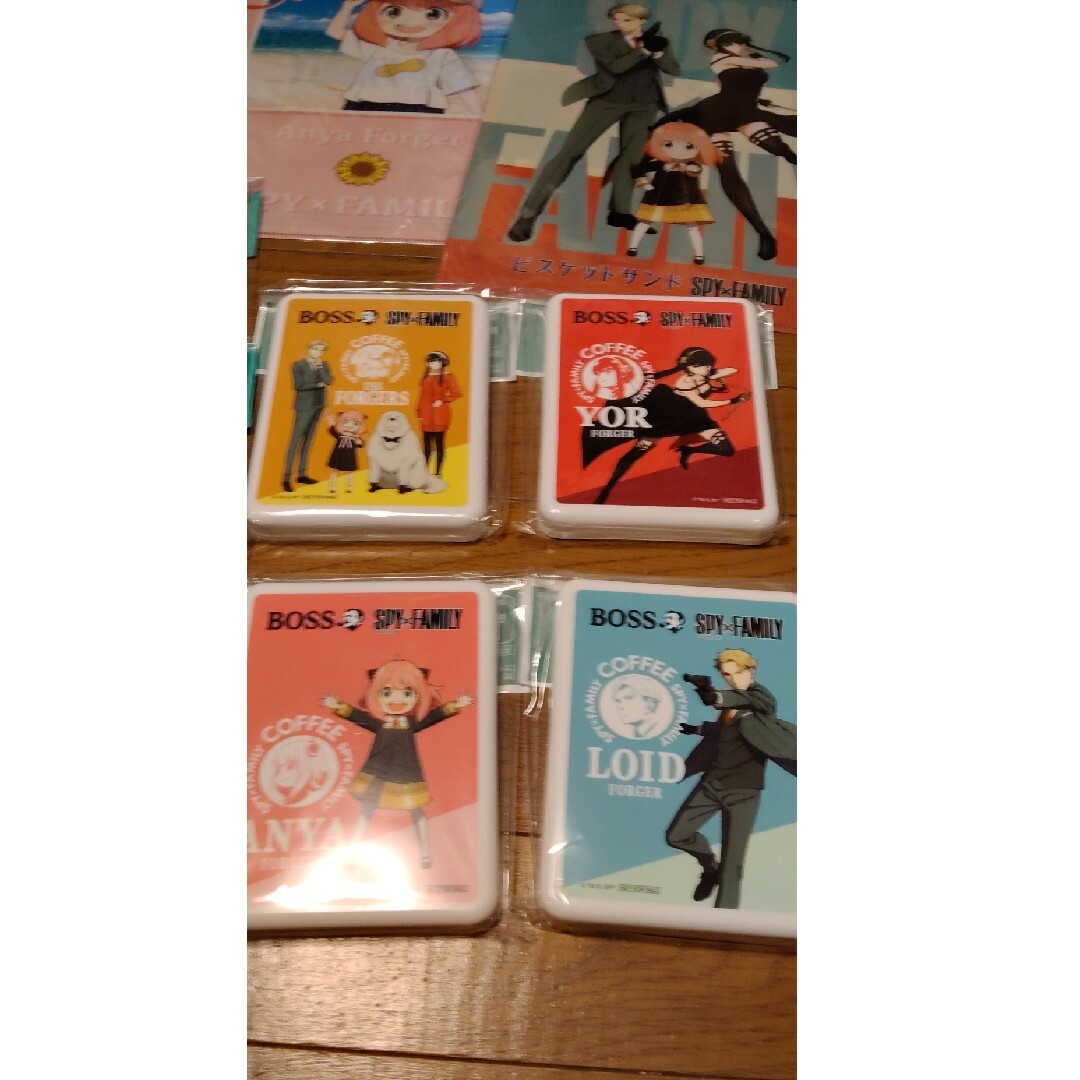スパイファミリー　ランチボックス&ランチマット&クリアファイル等 エンタメ/ホビーのコレクション(ノベルティグッズ)の商品写真