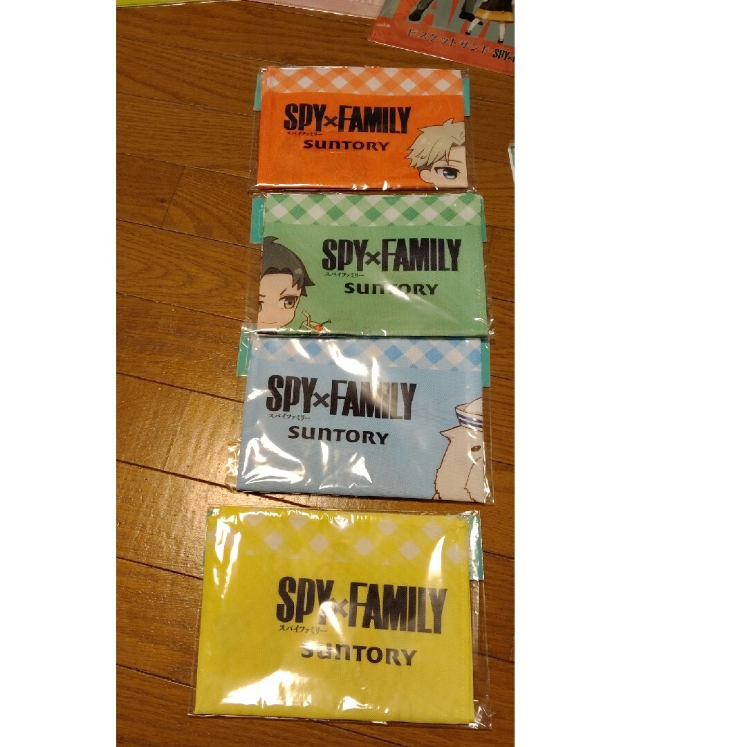 スパイファミリー　ランチボックス&ランチマット&クリアファイル等 エンタメ/ホビーのコレクション(ノベルティグッズ)の商品写真