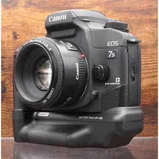 キヤノン(Canon)のフイルムカメラ　Canon EOS 7s 動作品(フィルムカメラ)