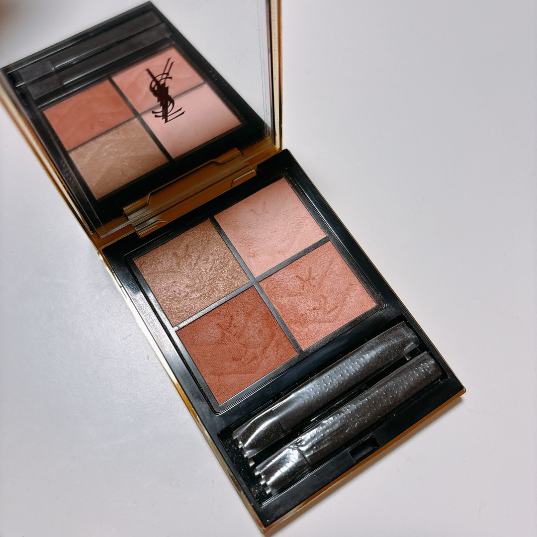 Yves Saint Laurent - イヴ・サンローラン YSL アイシャドウ
