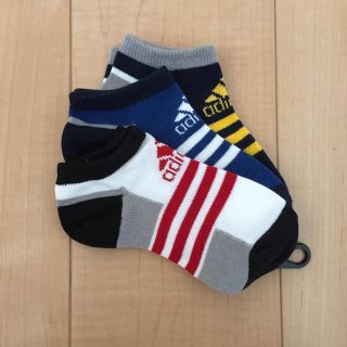 アディダス(adidas)の☆新品☆ adidas キッズ ソックス 3足組 19〜21cm(靴下/タイツ)