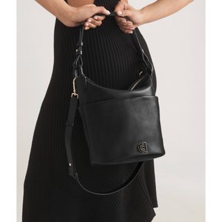 コールハーン(Cole Haan)のCOLE HAAN コールハーン エッセンシャルソフトバケットバッグ ブラック(ショルダーバッグ)
