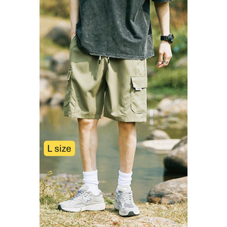 n64【新品未使用】ハーフパンツ 夏服 カジュアル カーキ メンズ Lサイズ(ショートパンツ)