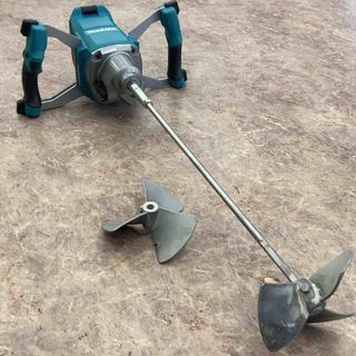 ★マキタ(makita) コードレスかくはん機 UT001GZ【所沢店】(工具)