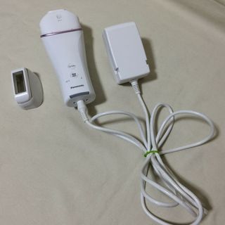 パナソニック(Panasonic)のW580　Panasonic　パナソニック 光美容器 光エステ ボディ&フェイス用 コンパクト ピンク調 ES-WH76(ボディケア/エステ)