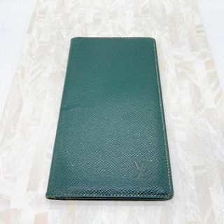 ルイヴィトン(LOUIS VUITTON)のLOUIS VUITTON 長財布 タイガ　ダークグリーン　正規品　送料無料(長財布)