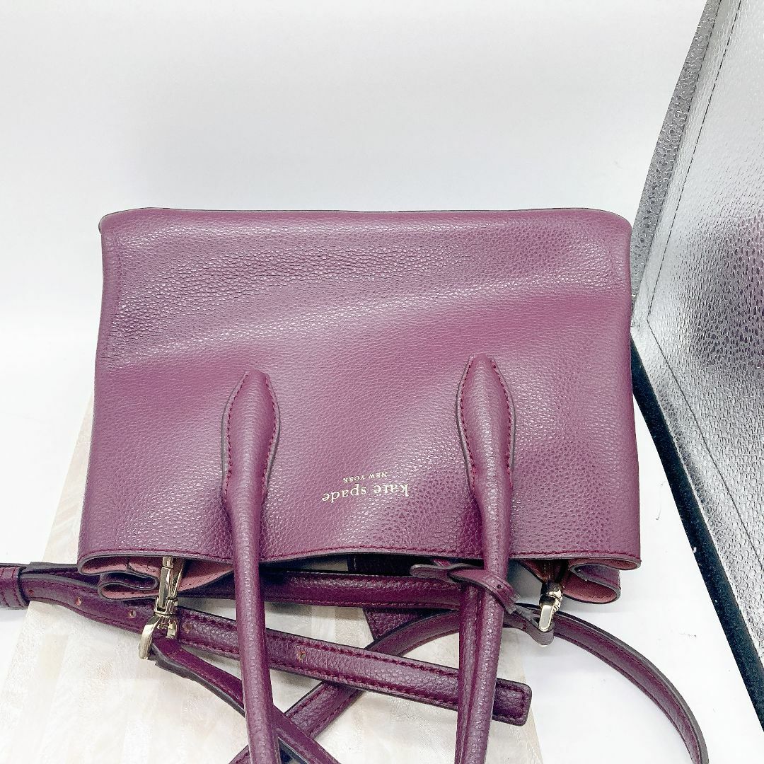 kate spade NEW YORK(ケイトスペードニューヨーク)のkate spade ケイトスペード ショルダーバッグ 美品　正規品　送料無料 レディースのバッグ(ショルダーバッグ)の商品写真