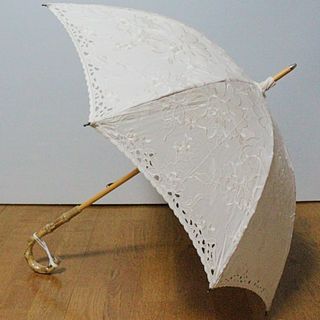 新品 可憐花柄刺繍 バンブーハンドル 耐風 晴雨兼用 高級日傘 アイボリー(傘)