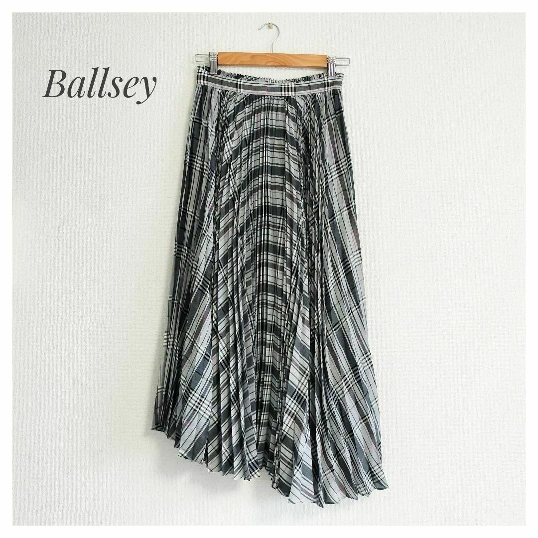 Ballsey(ボールジィ)の美品 Ballsey ボイルチェック アシンメトリー プリーツスカート グレー系 レディースのスカート(ロングスカート)の商品写真