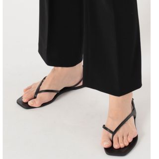 モヒ(MOHI)の【MOHI/モヒ】スキニーストラップフラットサンダル　36 ブラック(サンダル)