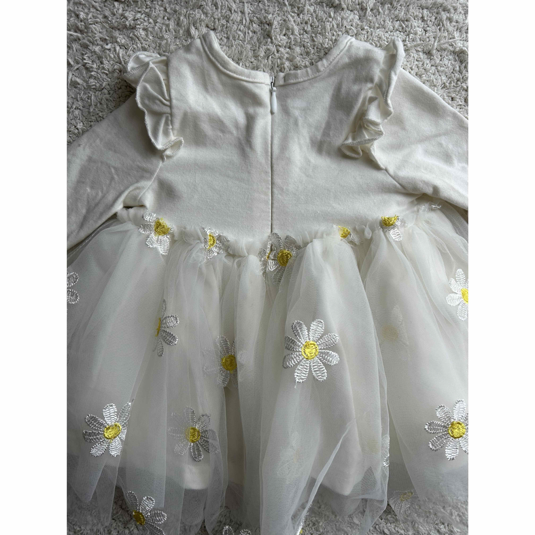 【極美品】ホワイト花柄刺繍チュールワンピース　70cm 長袖　ベビー　フォーマル キッズ/ベビー/マタニティのベビー服(~85cm)(セレモニードレス/スーツ)の商品写真